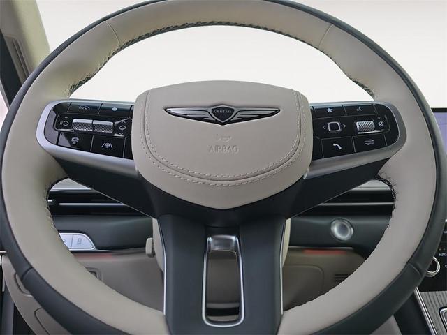 Photo of 2025 Alta White Genesis GV80