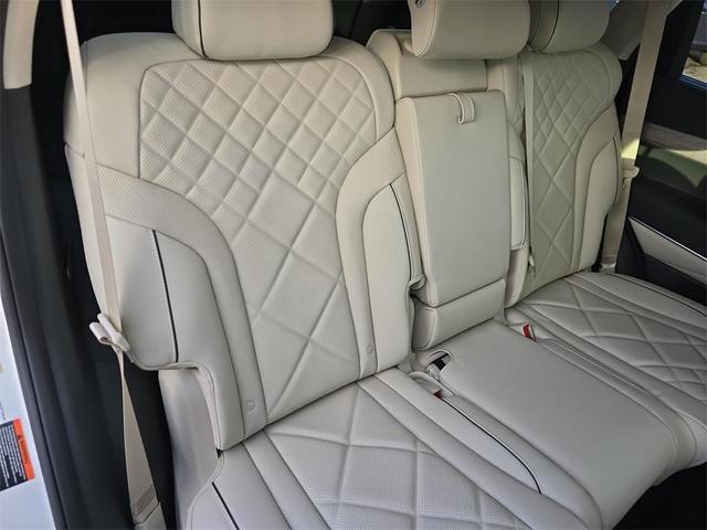 Photo of 2025 Alta White Genesis GV80