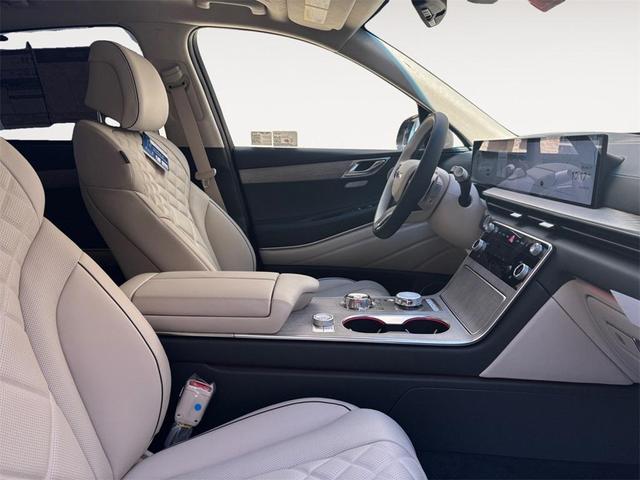 Photo of 2025 Savile Silver Genesis GV80