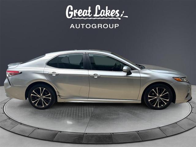 Photo of 2018 Celestial Silver Metallic Toyota Camry