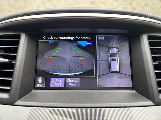 Photo of 2017 Black INFINITI QX60