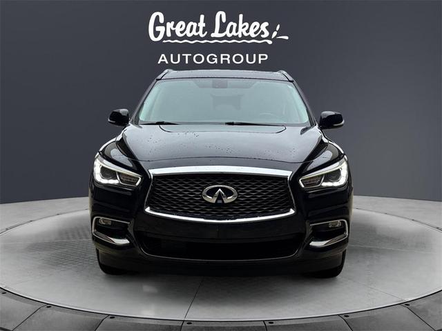 Photo of 2017 Black INFINITI QX60