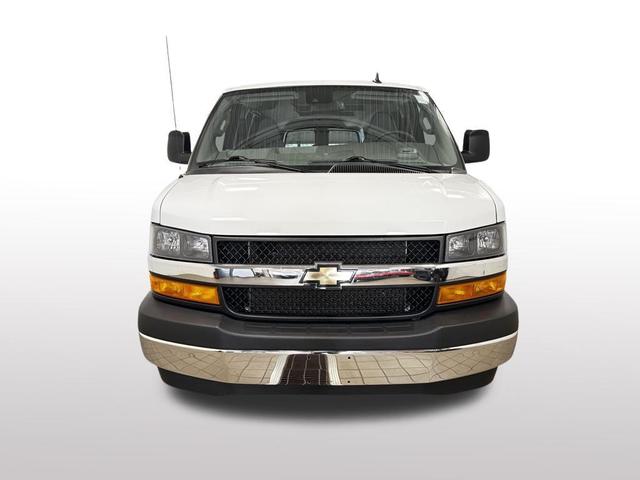 Photo of 2024 Summit White Chevrolet Express 3500
