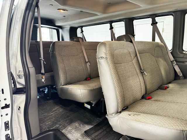 Photo of 2024 Summit White Chevrolet Express 3500