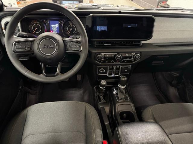 Photo of 2024 Granite Crystal Metallic Clearcoat Jeep Wrangler