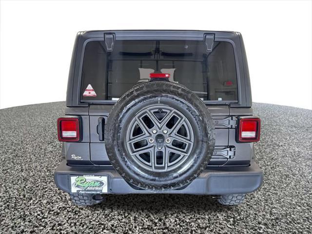 Photo of 2024 Granite Crystal Metallic Clearcoat Jeep Wrangler