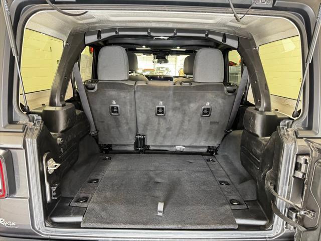 Photo of 2024 Granite Crystal Metallic Clearcoat Jeep Wrangler