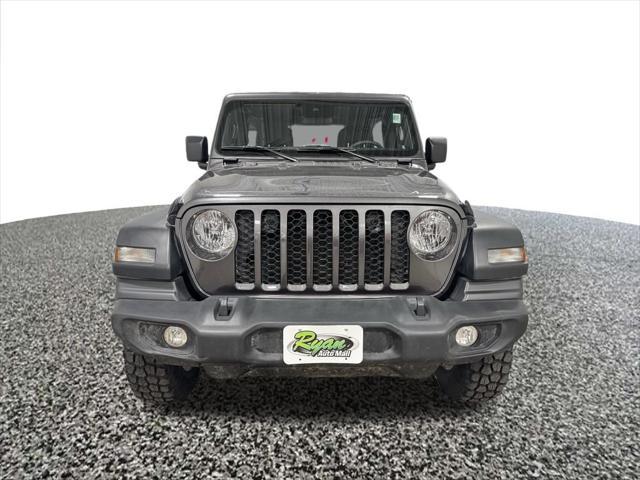 Photo of 2024 Granite Crystal Metallic Clearcoat Jeep Wrangler