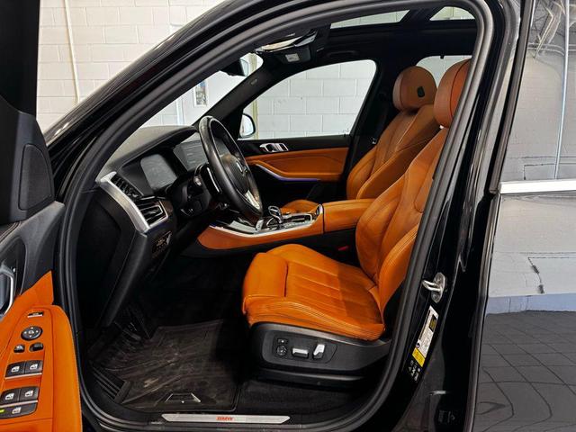 Photo of 2022 Black Sapphire Metallic BMW X5