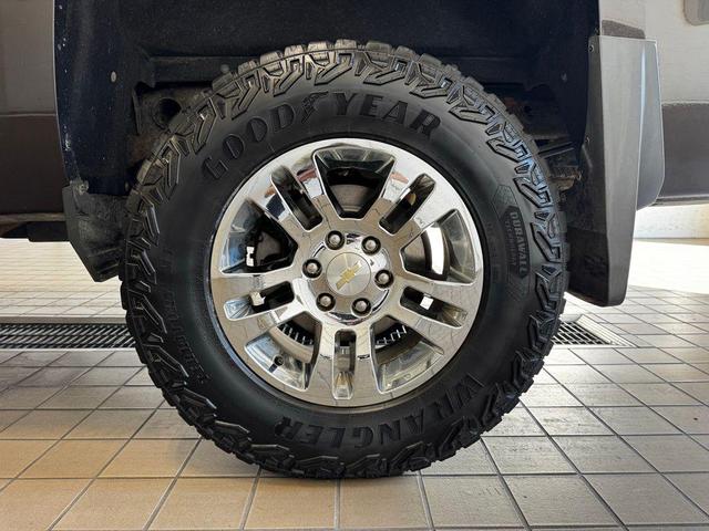 Photo of 2018 Havana Metallic Chevrolet Silverado 1500