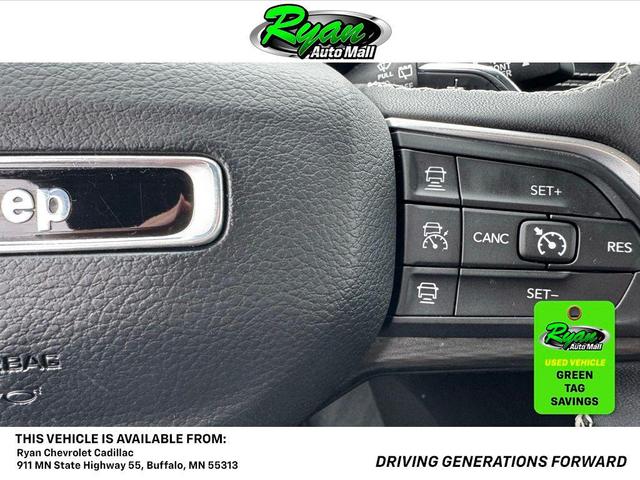 Photo of 2024 Diamond Black Crystal Pearlcoat Jeep Grand Cherokee
