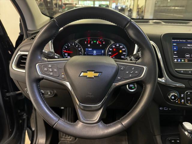 Photo of 2020 Mosaic Black Metallic Chevrolet Equinox