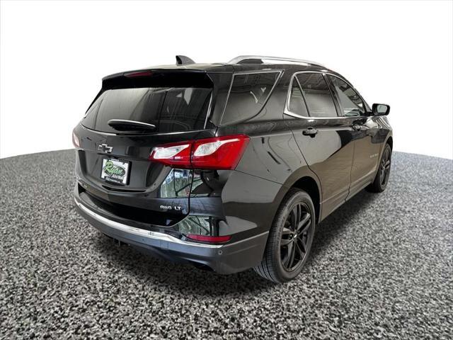 Photo of 2020 Mosaic Black Metallic Chevrolet Equinox