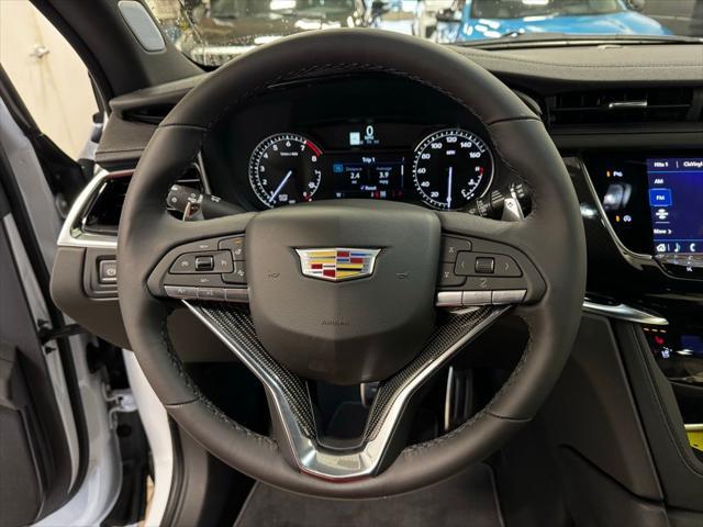 Photo of 2025 Crystal White Tricoat Cadillac XT6