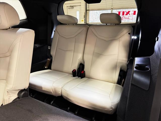 Photo of 2025 Crystal White Tricoat Cadillac XT6