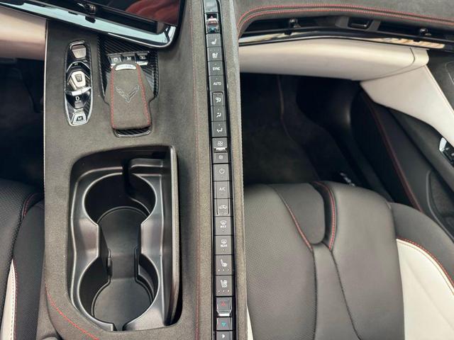 Photo of 2023 White Pearl Metallic Tricoat Chevrolet Corvette