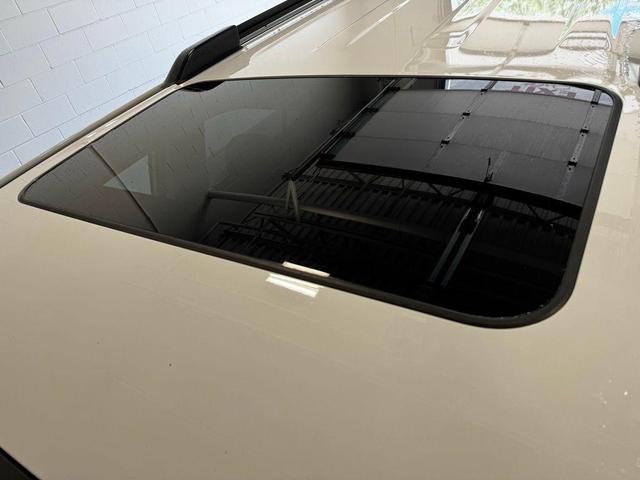 Photo of 2020 Super White Toyota 4Runner