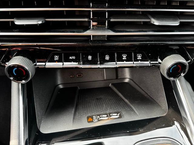 Photo of 2025 Sterling Gray Metallic Chevrolet Traverse