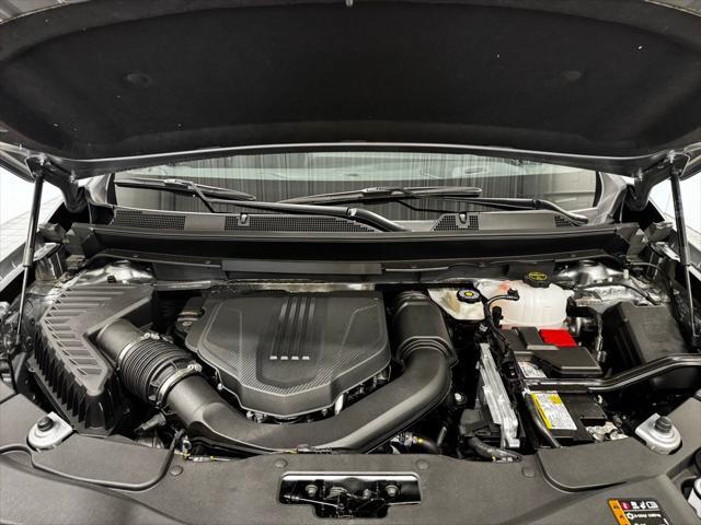 Photo of 2025 Sterling Gray Metallic Chevrolet Traverse
