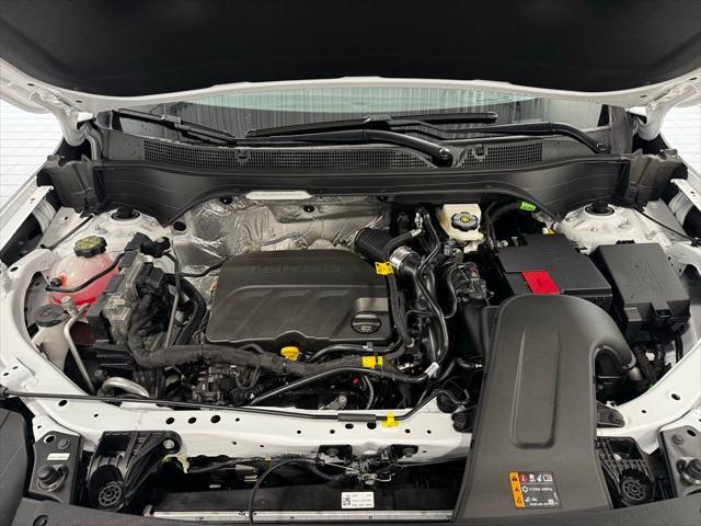 Photo of 2025 Summit White Chevrolet Trax