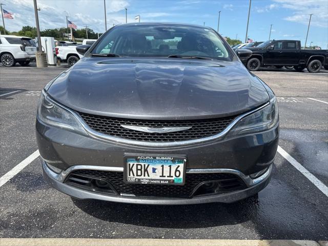 Photo of 2016 Granite Crystal Metallic Clearcoat Chrysler 200