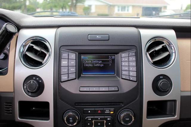 Photo of 2013 Tuxedo Black Metallic Ford F-150