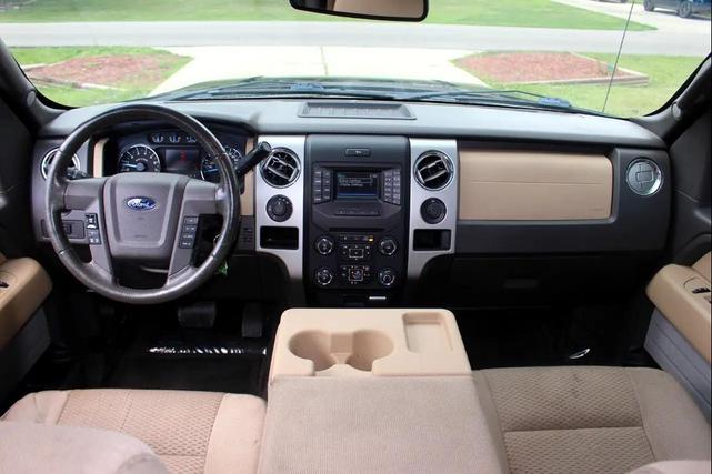 Photo of 2013 Tuxedo Black Metallic Ford F-150