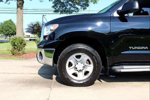 Photo of 2011 Black Toyota Tundra