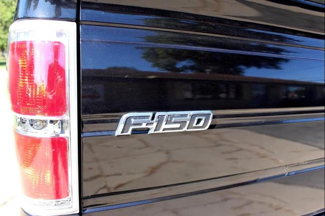Photo of 2014 Tuxedo Black Metallic Ford F-150