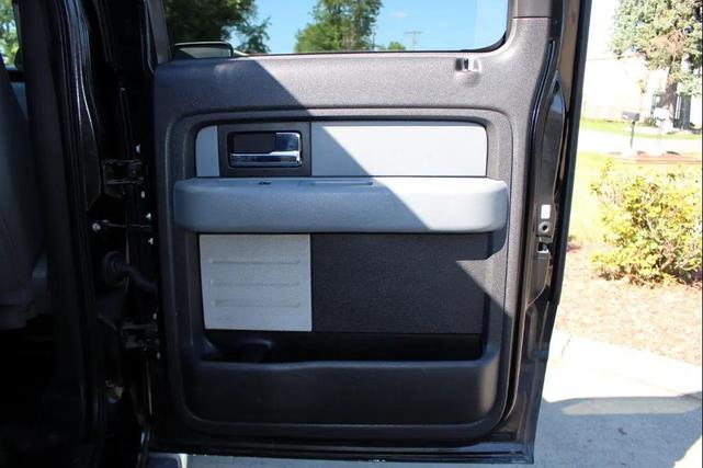 Photo of 2014 Tuxedo Black Metallic Ford F-150