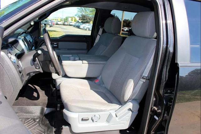 Photo of 2014 Tuxedo Black Metallic Ford F-150
