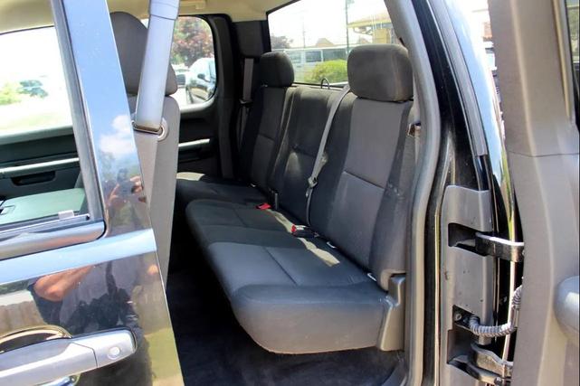 Photo of 2013 Onyx Black GMC Sierra 1500