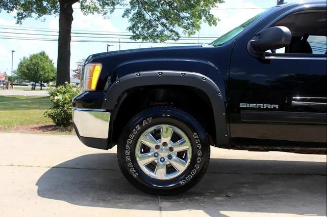 Photo of 2013 Onyx Black GMC Sierra 1500