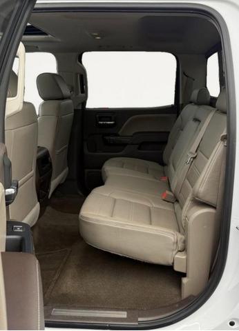 Photo of 2016 White Frost Tricoat GMC Sierra 1500