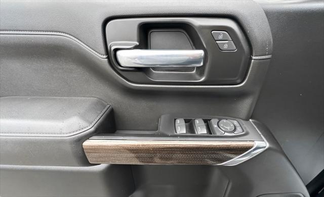 Photo of 2022 Black Chevrolet Silverado 1500