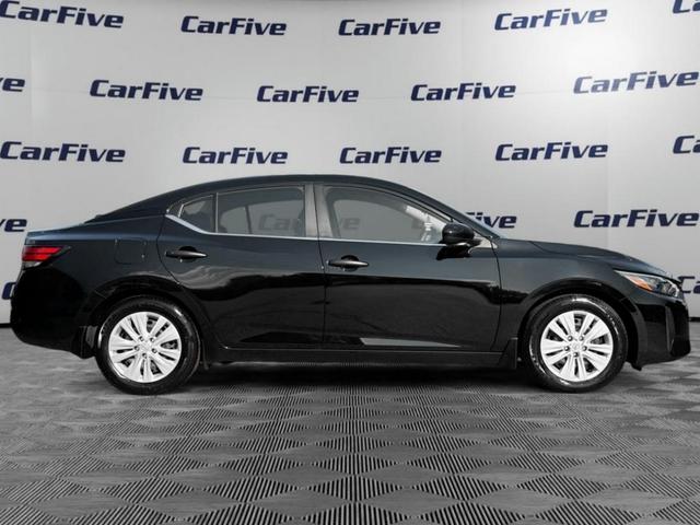 Photo of 2025 Super Black Nissan Sentra