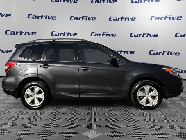 Photo of 2016 Dark Gray Metallic Subaru Forester