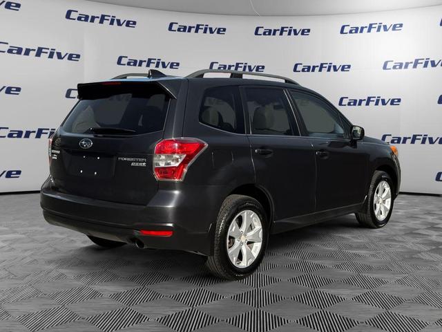 Photo of 2016 Dark Gray Metallic Subaru Forester