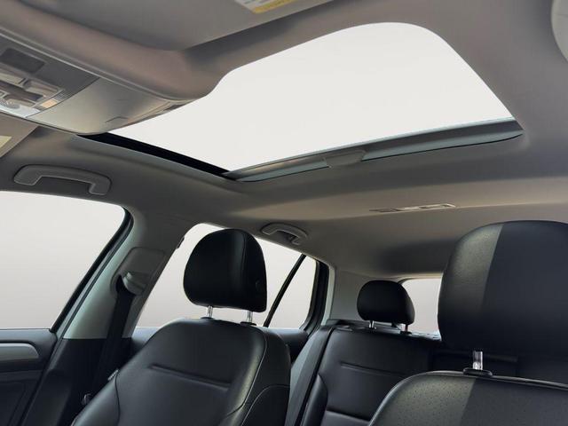Photo of 2017 Platinum Gray Metallic Volkswagen Golf