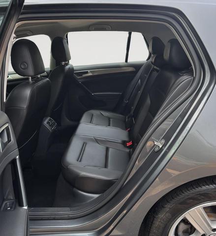 Photo of 2017 Platinum Gray Metallic Volkswagen Golf