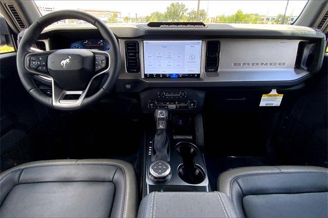 Photo of 2025 Shadow Black Ford Bronco