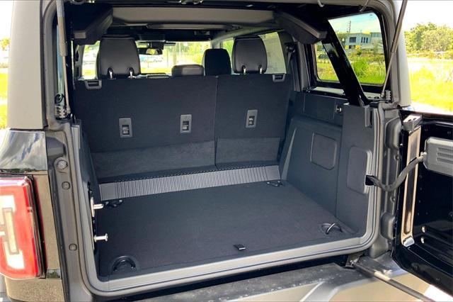 Photo of 2025 Shadow Black Ford Bronco