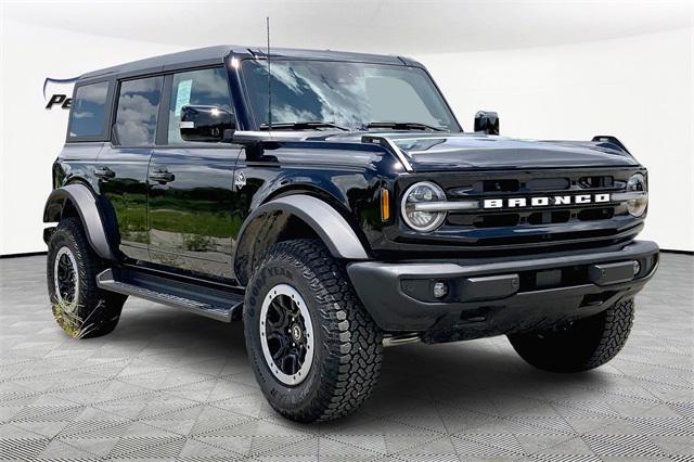 Photo of 2025 Shadow Black Ford Bronco
