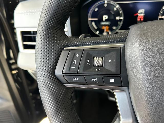 Photo of 2025 Labrador Black Pearl Mitsubishi Outlander PHEV
