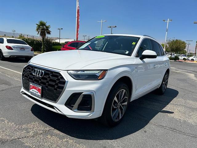 Photo of 2022 Mythos Black Metallic Audi Q5