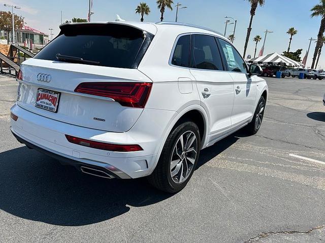 Photo of 2022 Mythos Black Metallic Audi Q5