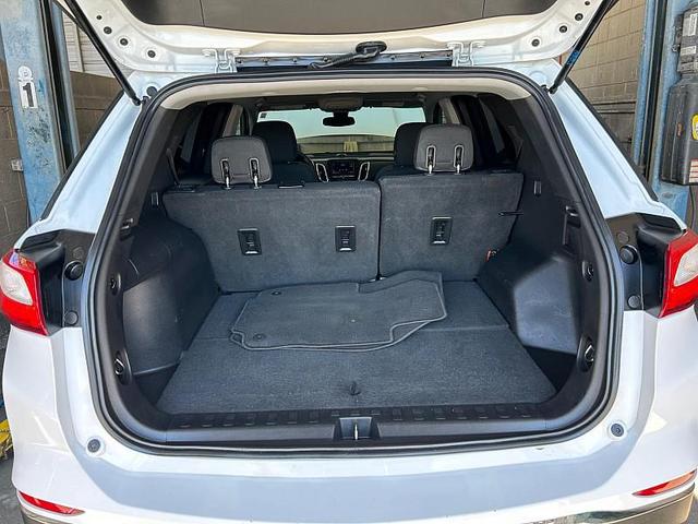 Photo of 2020 Summit White Chevrolet Equinox