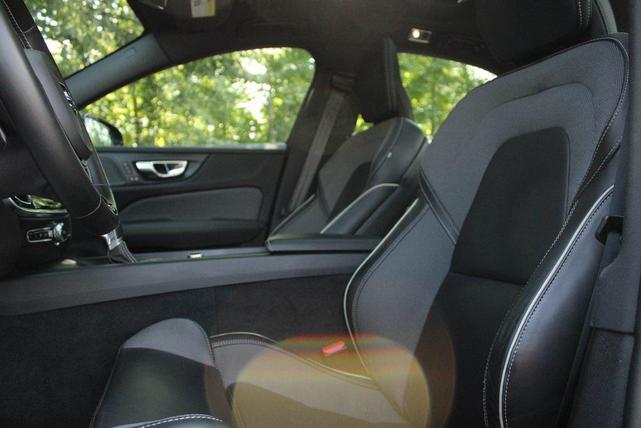 Photo of 2020 Blue Volvo S60