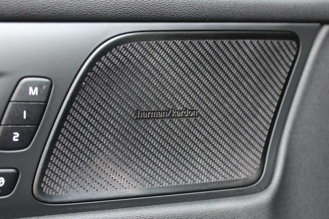 Photo of 2020 Blue Volvo S60