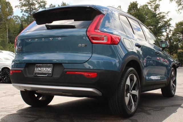 Photo of 2023 Fjord Blue Metallic Volvo XC40